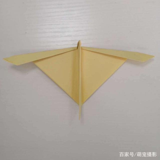 [纸飞机怎么折飞得远]纸飞机怎么折飞得远飞得久