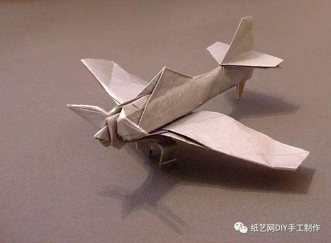 [最牛的12种纸飞机]最牛的12种纸飞机图片