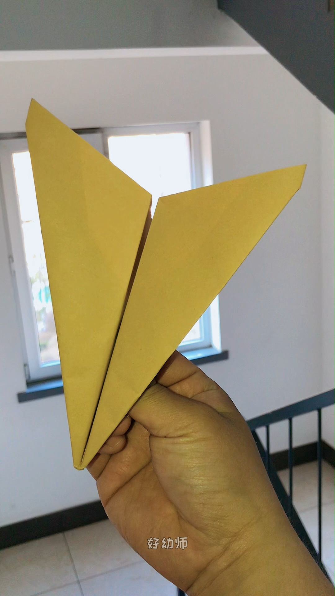 包含纸飞君黑骑士标枪纸飞机的词条