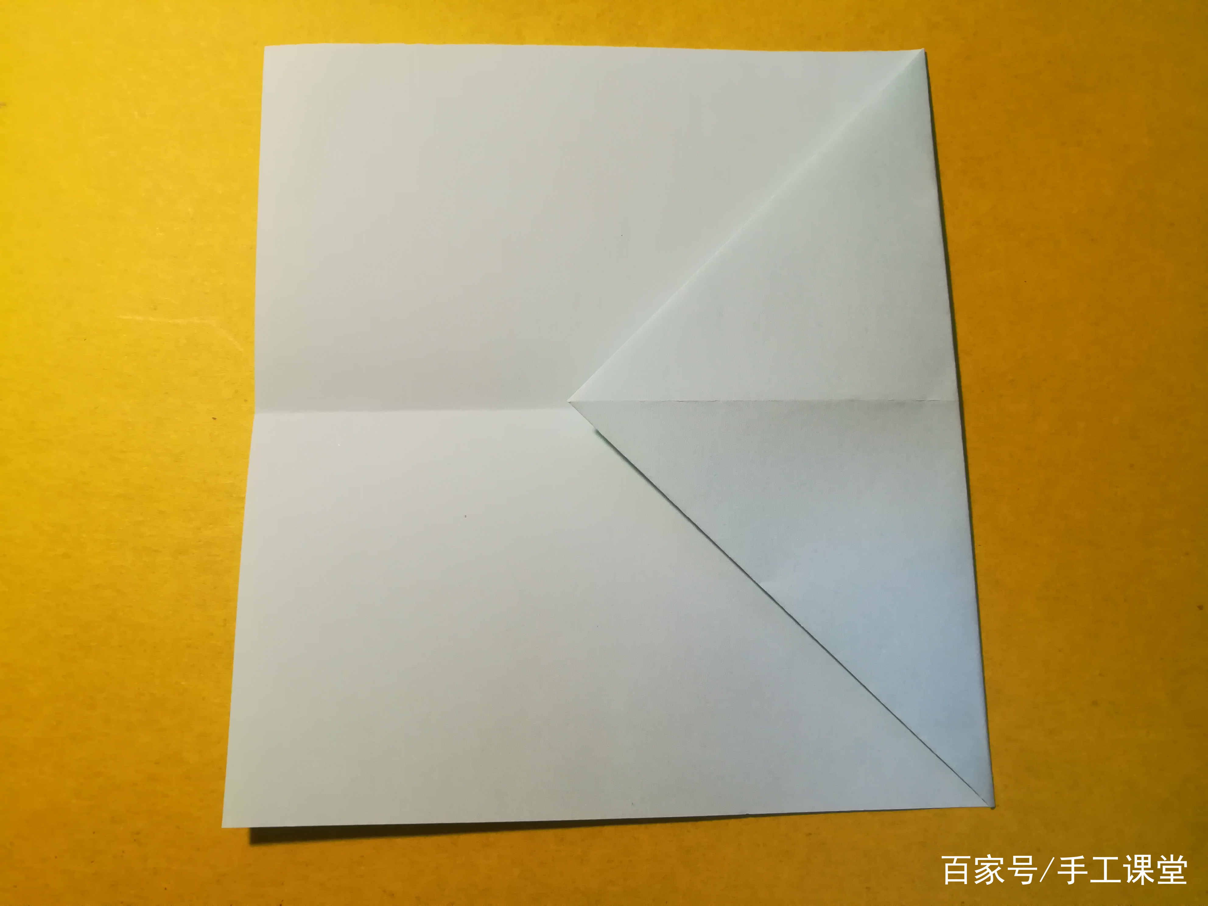 [可以转圈的纸飞机]能转圈的纸飞机怎么叠