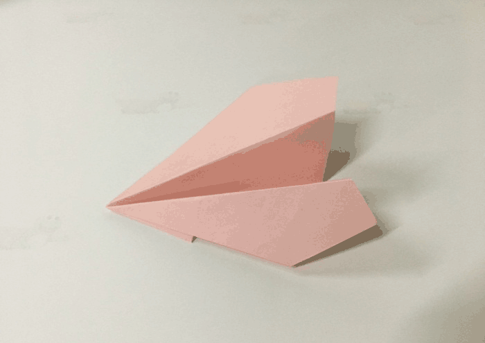 [纸飞机导入教案]艺术活动纸飞机教案