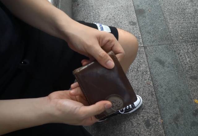 [钱包能扔吗]钱包可以丢弃吗