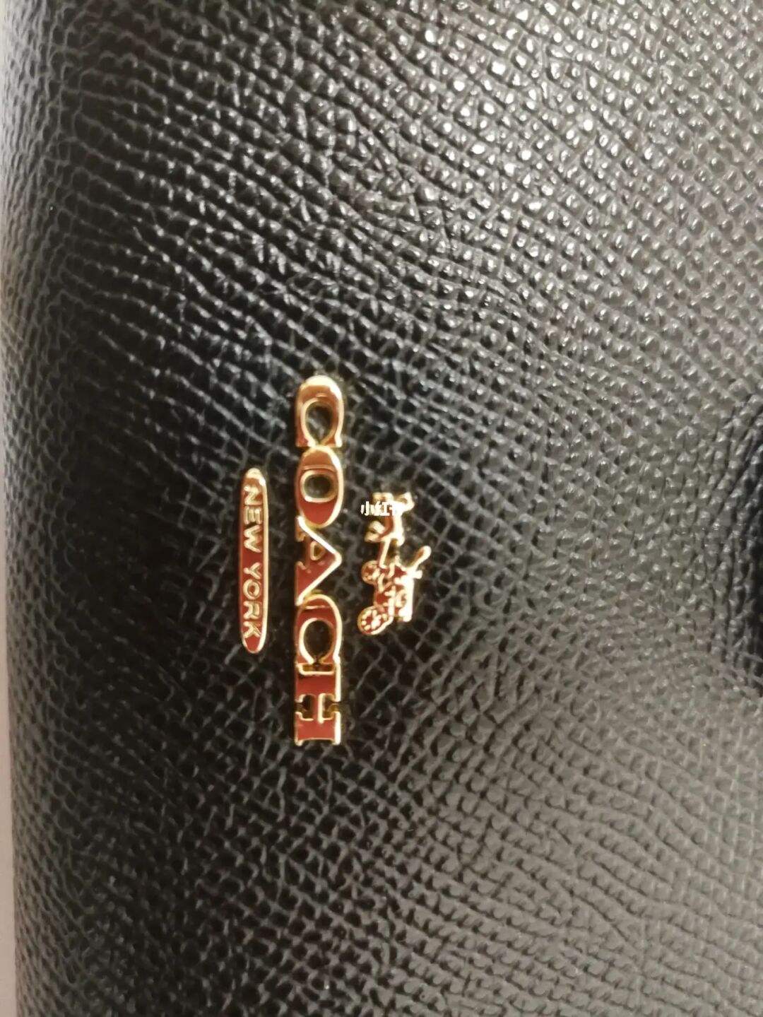 寇驰钱包怎么看真假-普拉达钱包怎么看真假