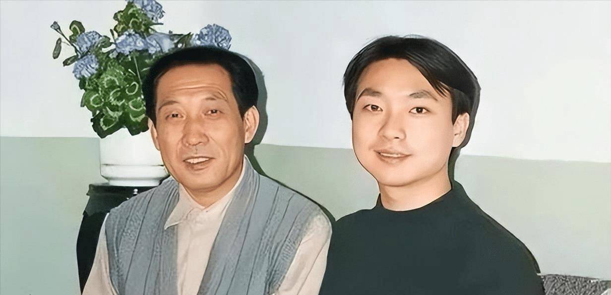 详细阅读:关于电报员骂人视频素材的信息 关于电报员骂人视频素材的信息