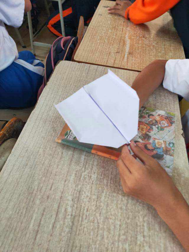 纸飞机如何搜群-纸飞机群怎么搜索