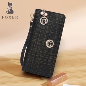 详细阅读:金狐狸钱包什么档次-金狐狸包包的标志图片 金狐狸钱包什么档次-金狐狸包包的标志图片