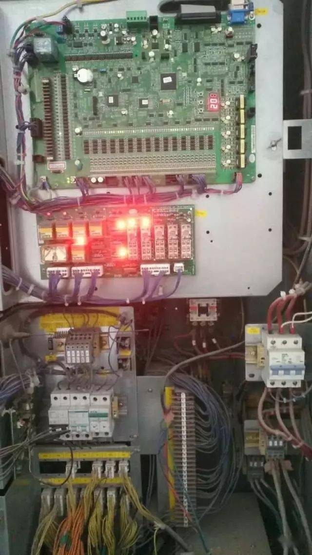 搭建梯子用什么服务器-搭建梯子能看到访问记录吗