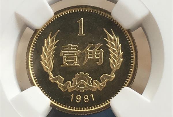 一角硬币，一角硬币多少克