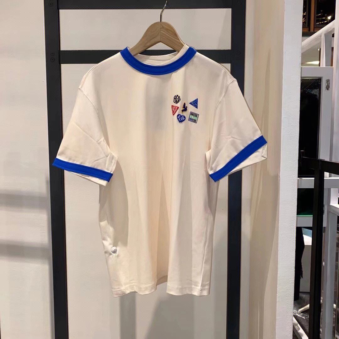 adererror旗舰店，adererror淘宝旗舰店是真的吗