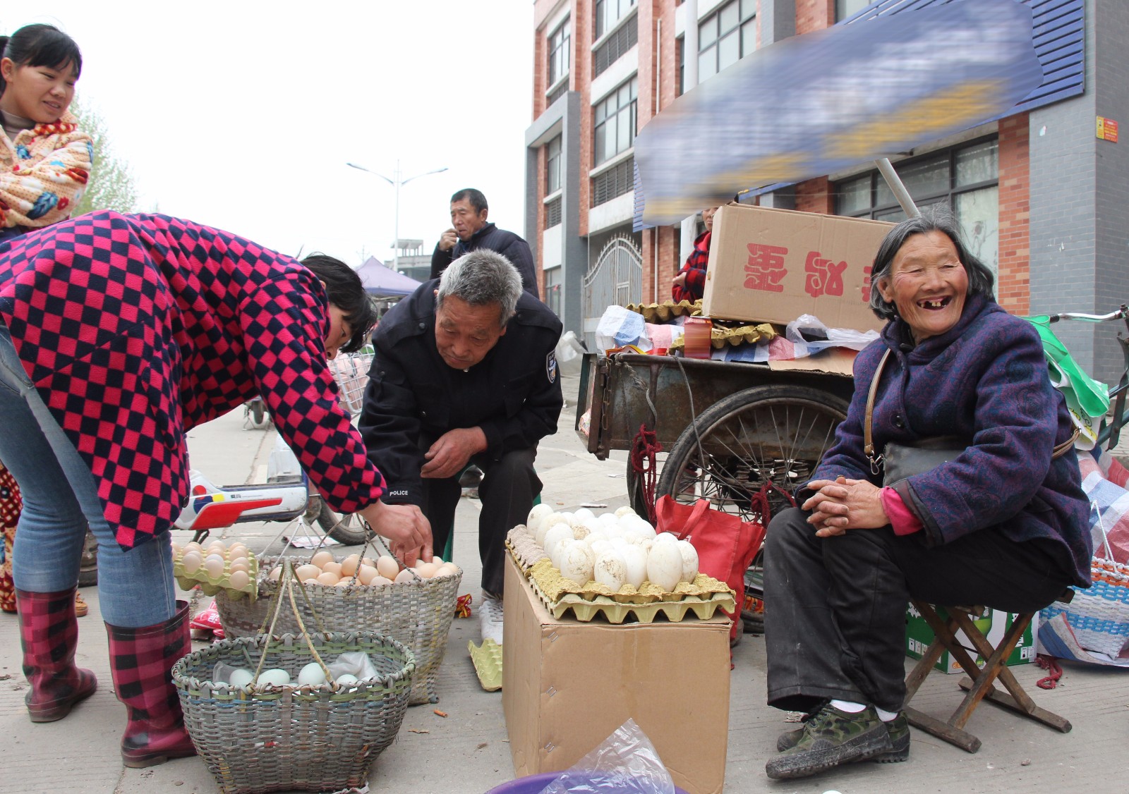 贩卖u币一天挣几千块，一个u币等于多少人民币