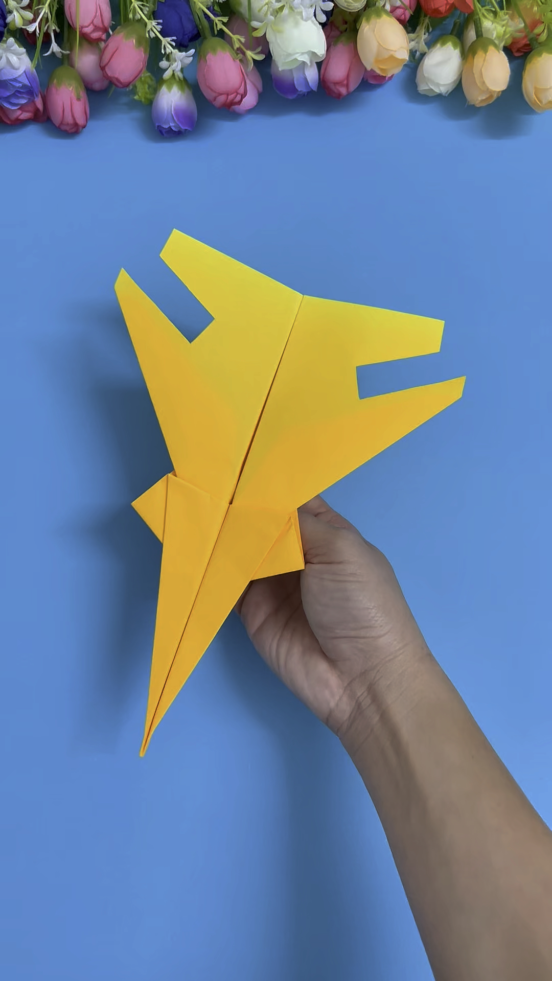 滞空时间最长的纸飞机教程，世界上滞空时间最久的纸飞机