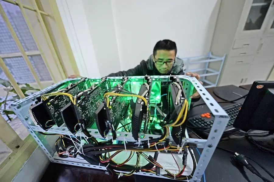 比特币矿机有风险吗，比特币矿机到底在干什么